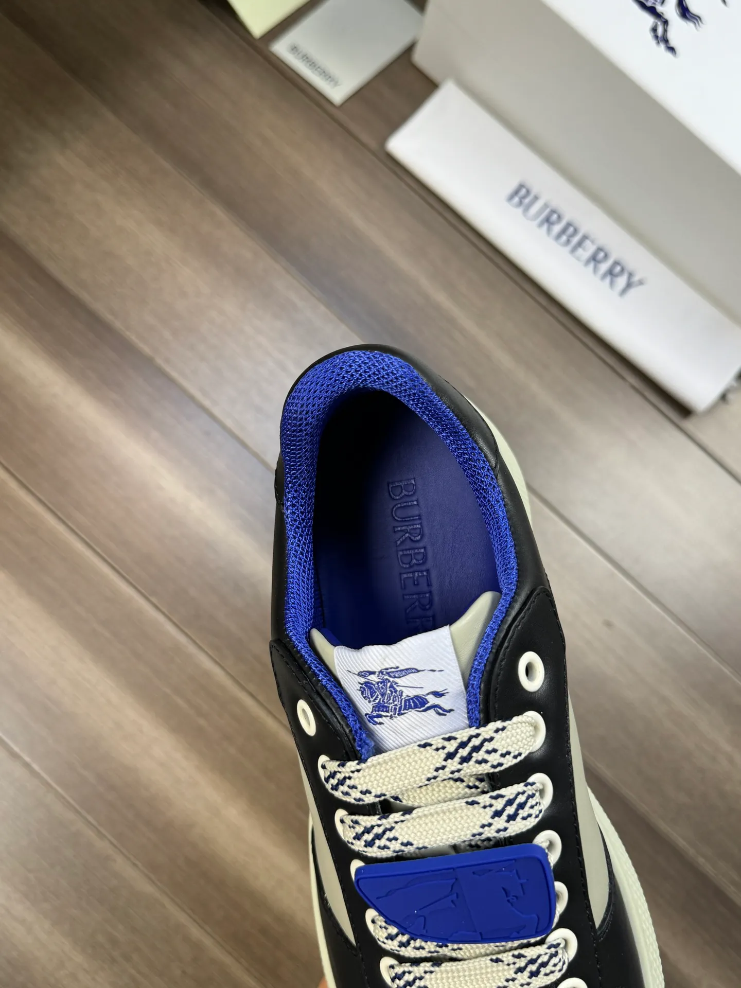 P420 [BURBERRY] Burberry - Upper: imported 🔝 Napa calfskin, tongue brand cloth label - Inner lining: canvas lining - Outsole: rubber; two-color molded outsole - Super high quality control, fine workmanship: highlighted (high-end, extravagance, grade) -Size: 38-44 (Male 45, can be customized)